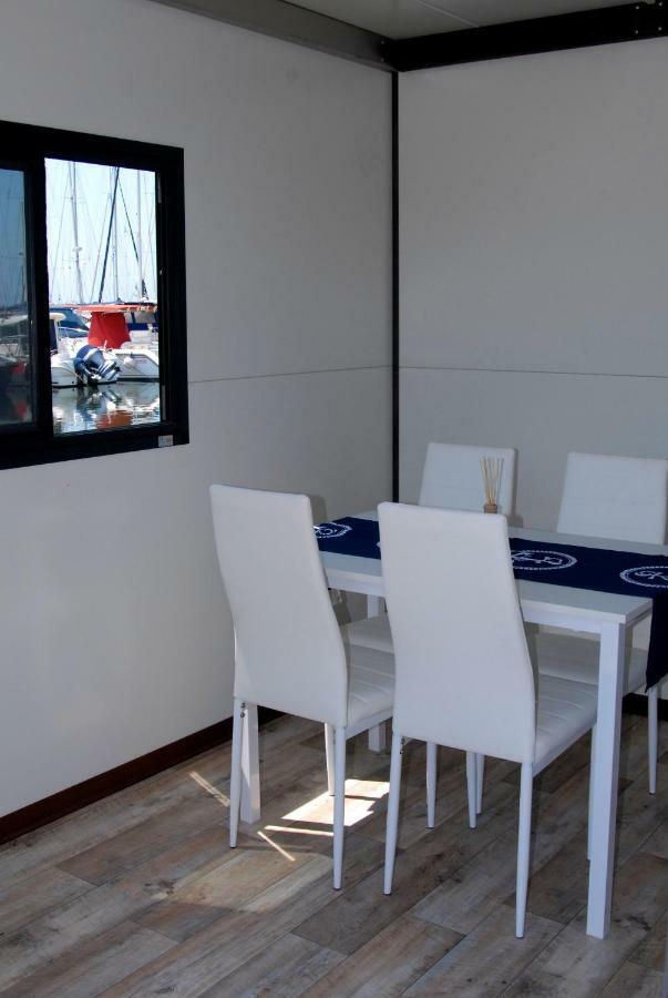 House Boat Luxury Cagliari Hotell Eksteriør bilde
