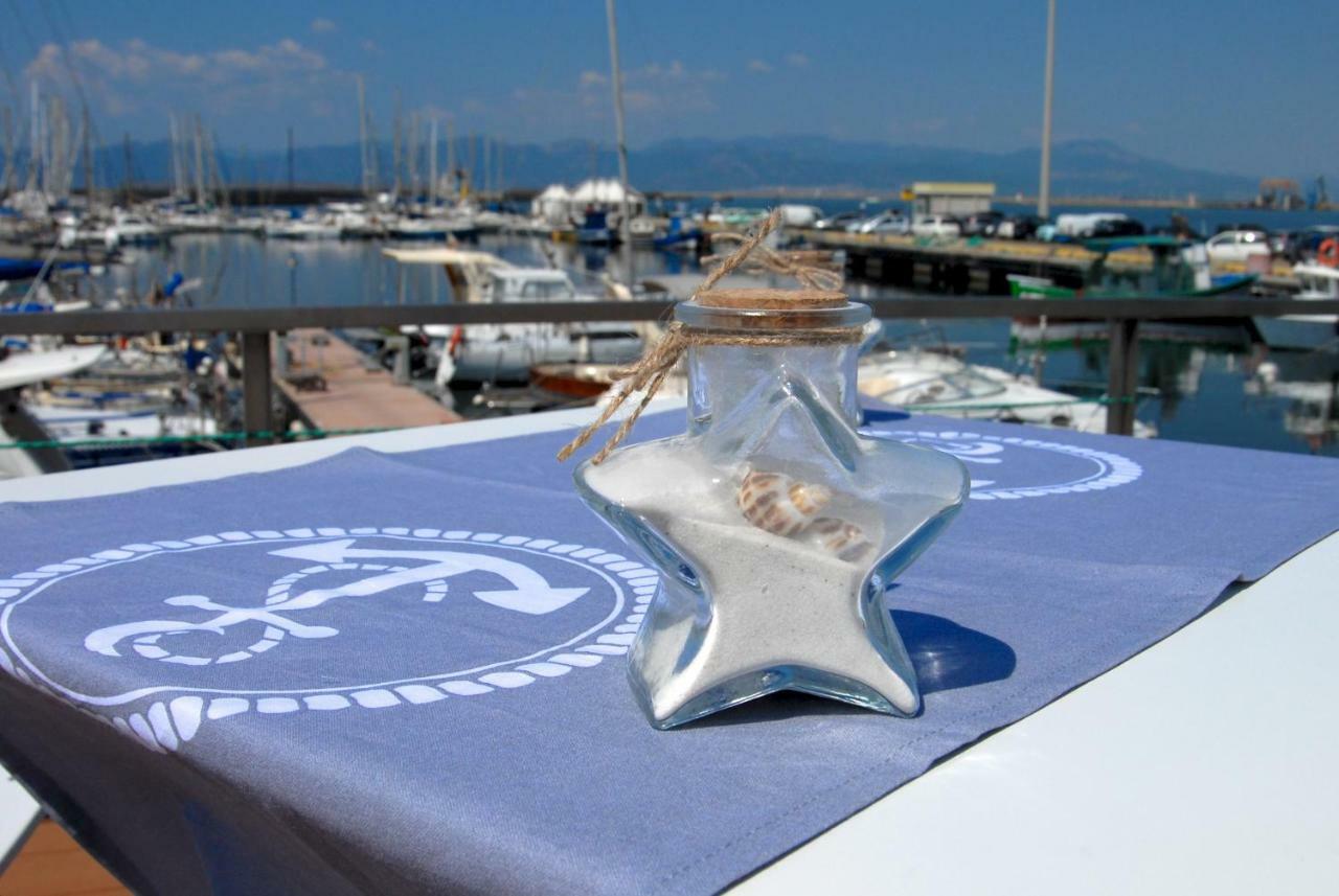 House Boat Luxury Cagliari Hotell Eksteriør bilde